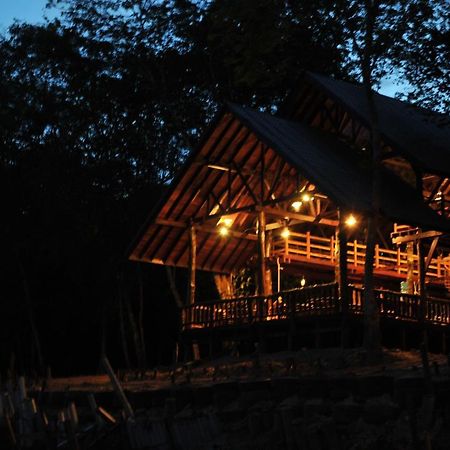 婆罗洲天然苏克毕丽特山林小屋 比利特 外观 照片