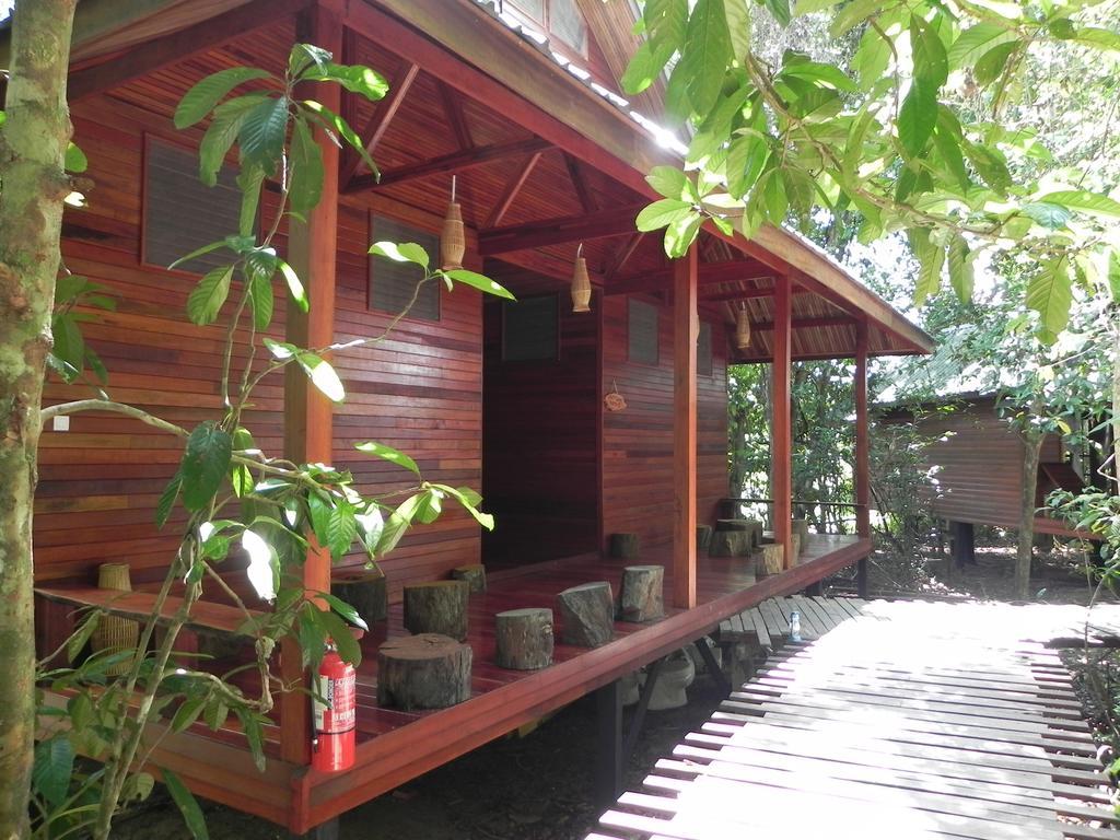 婆罗洲天然苏克毕丽特山林小屋 比利特 客房 照片
