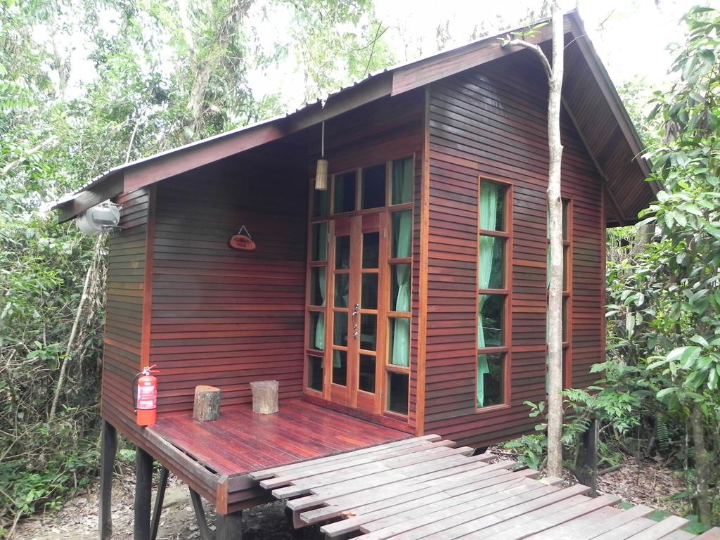 婆罗洲天然苏克毕丽特山林小屋 比利特 客房 照片