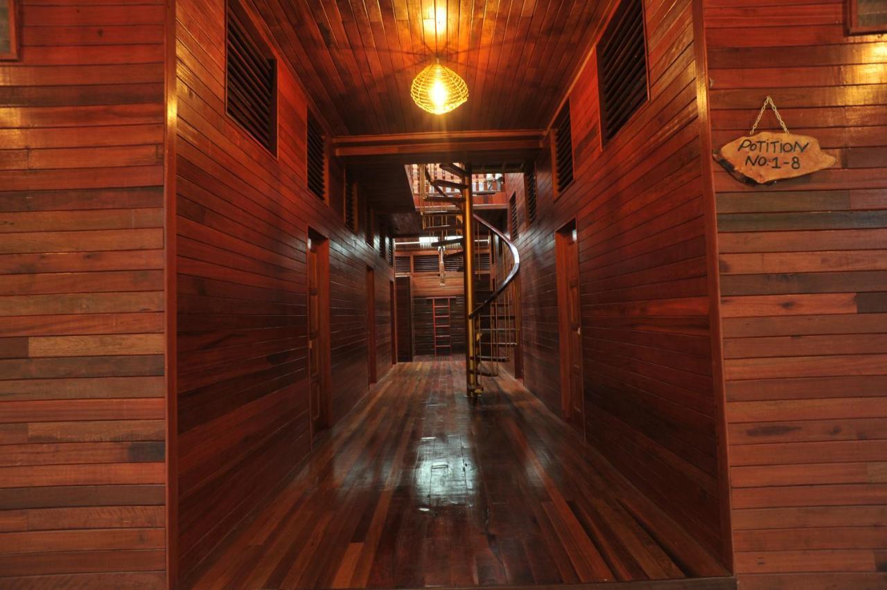 婆罗洲天然苏克毕丽特山林小屋 比利特 外观 照片