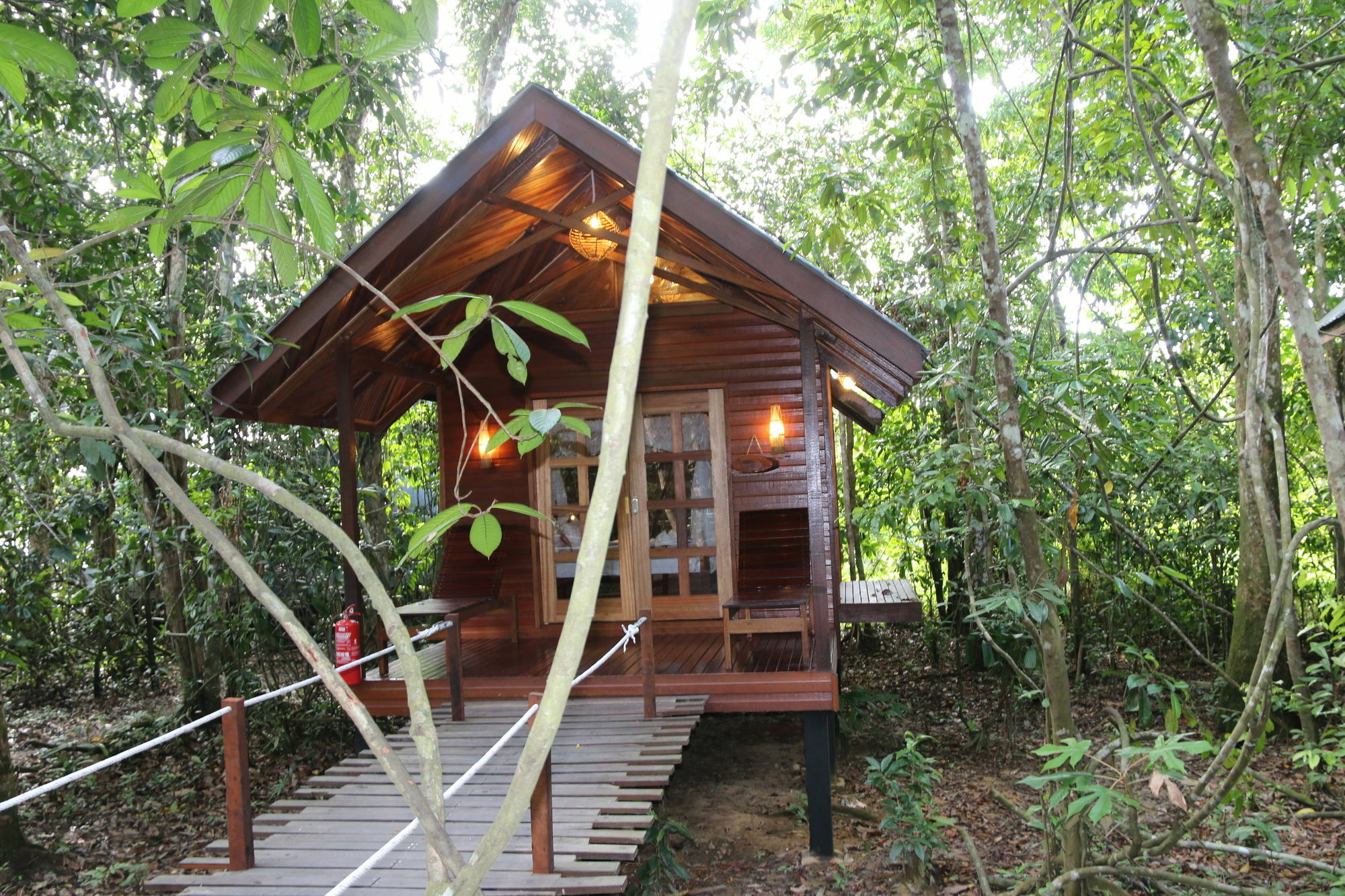 婆罗洲天然苏克毕丽特山林小屋 比利特 外观 照片